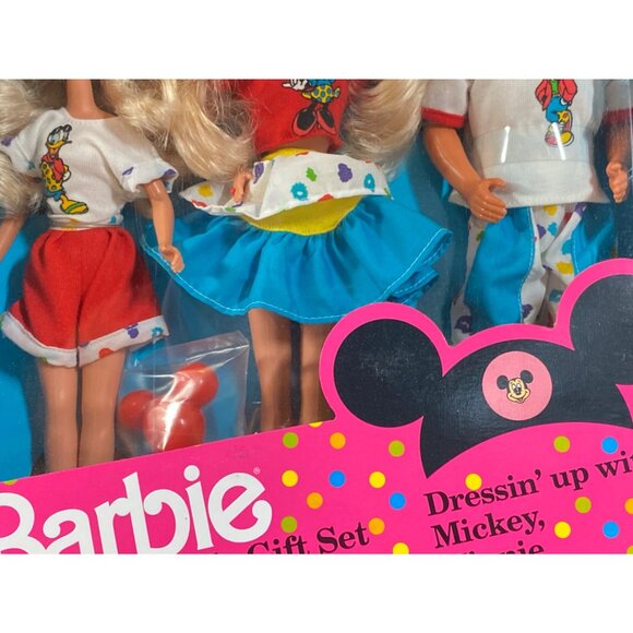 Barbie Friends Skipper Ken Gift Set Mattel 3177 Dressin Up Mickey Minnie Donald - Picture 3 of 12